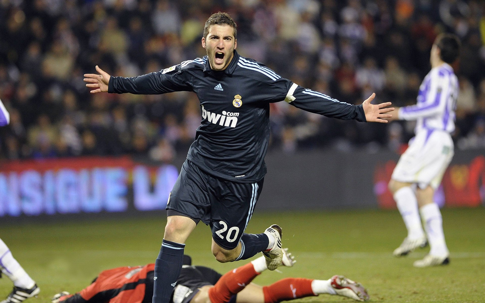 “马丁·高尔西的个人技能与战术执行能力,未来挑战世界顶级”