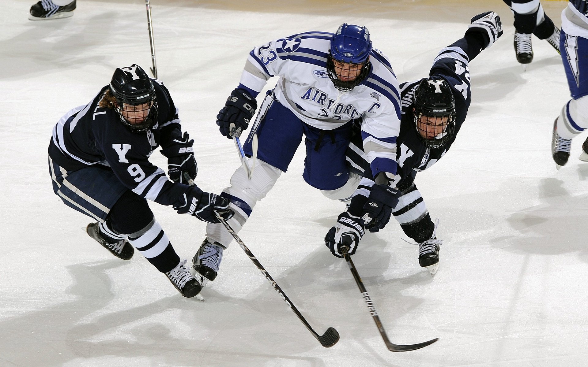 法甲激战连连，战术变化迭出，精彩剧情不断，法甲动作大